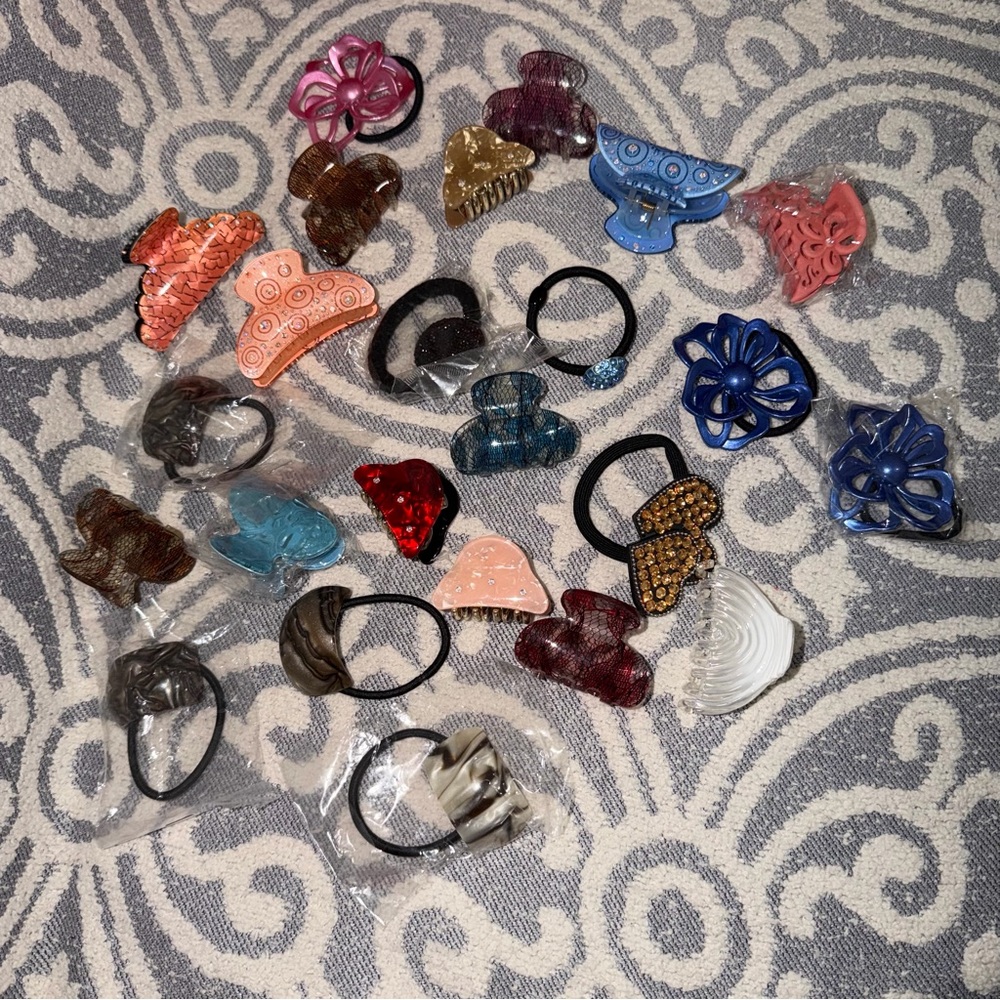 Lot of Hair Accessories – Claw Clips & Hair Ties Mixed Colors Styles Bundle